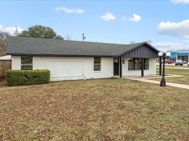 House for sale in Fannin, Texas