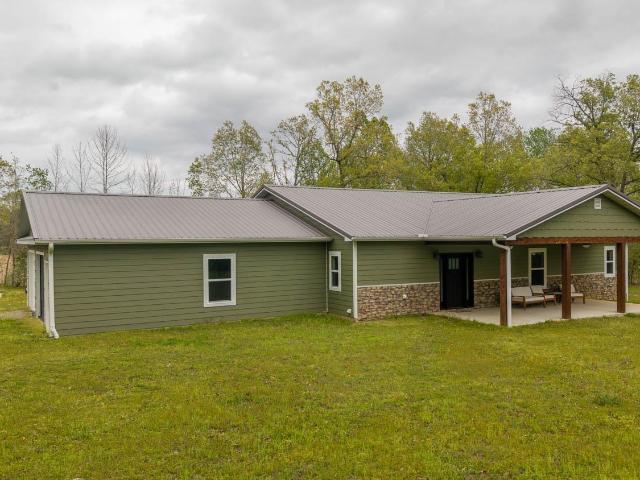 House for sale in Thayer, Missouri