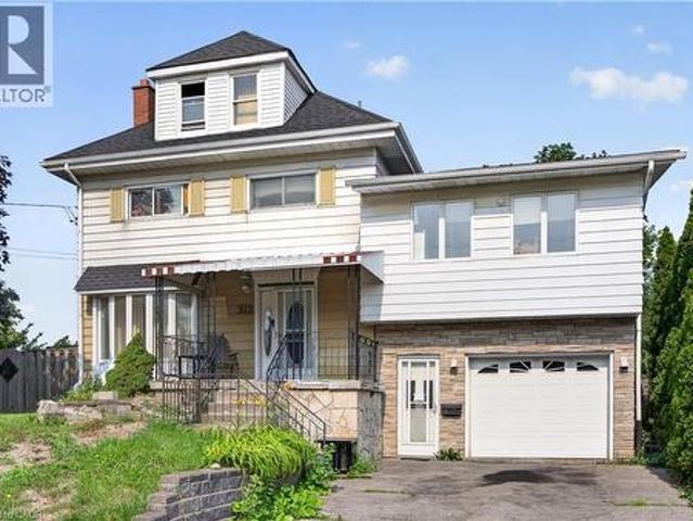 House for sale in Ancaster, Ontario