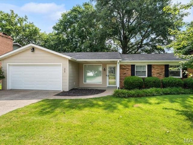 House for sale in Belleville, Illinois