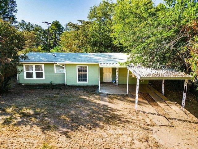 House for sale in Morris, Texas