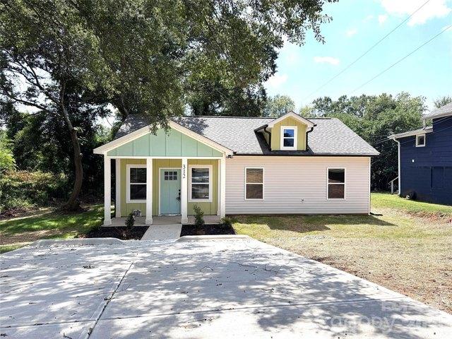 House for sale in Eastway Heights, Shelby
