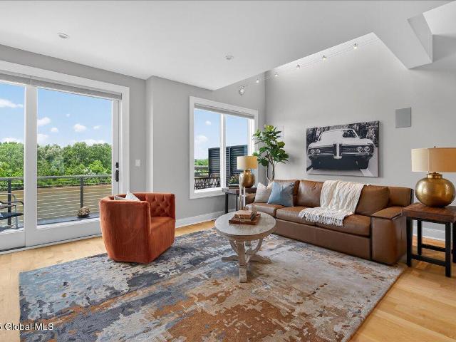 Condo for sale in Schenectady
