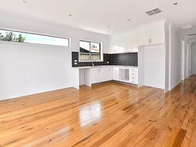Apartment for rent in Airport West, Victoria