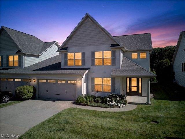 Condo for sale in Eastlake, Ohio
