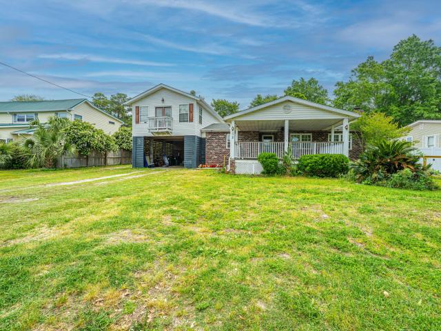 House for sale in Bonneau