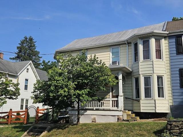 Townhouse for sale in New Windsor, Maryland