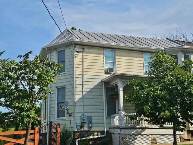 Townhouse for sale in New Windsor, Maryland