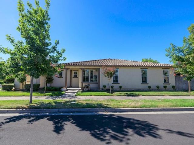 House for sale in Oakdale, California