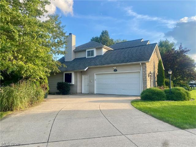 House for sale in Summit, Ohio