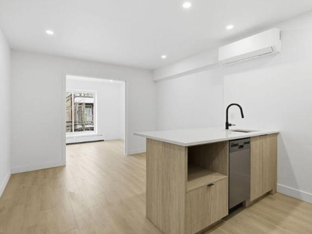 Apartment for rent in St. Leonard's, Quebec