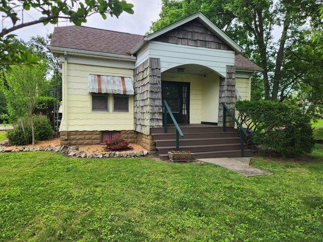 House for sale in Perry, Illinois