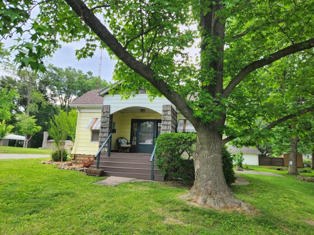 House for sale in Perry, Illinois