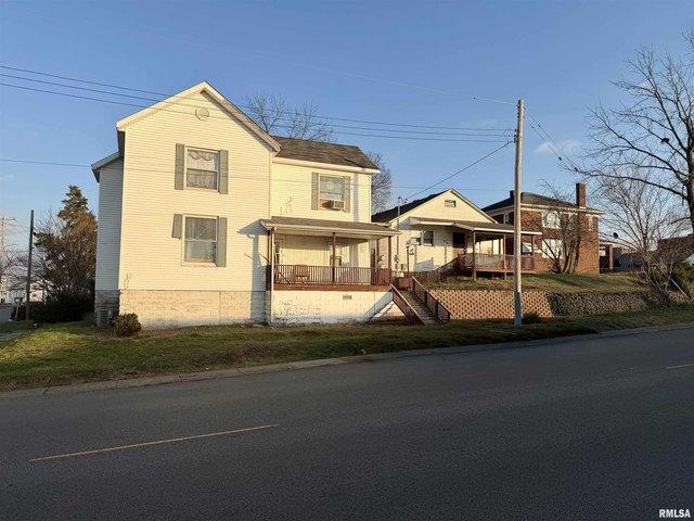 House for sale in Harrisburg, Illinois