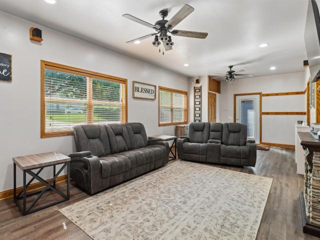 House for sale in Greenfield, Iowa