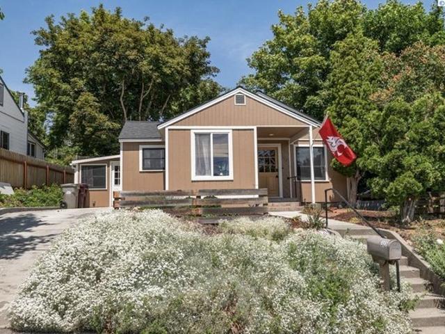 House for sale in Whitman, Washington