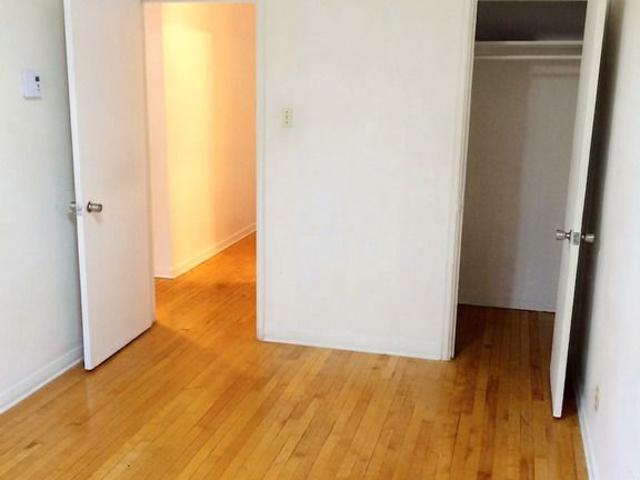 Apartment for rent in Glenmount, Montréal