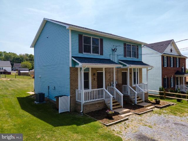 Townhouse for sale in Virginia
