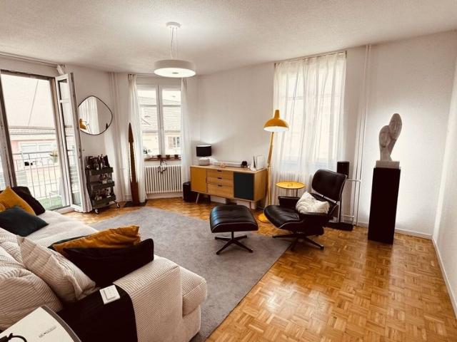 Apartment mieten in Einigen, Zürich