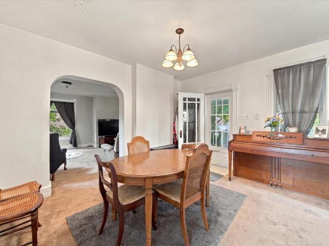 House for sale in Dixon, Lee County