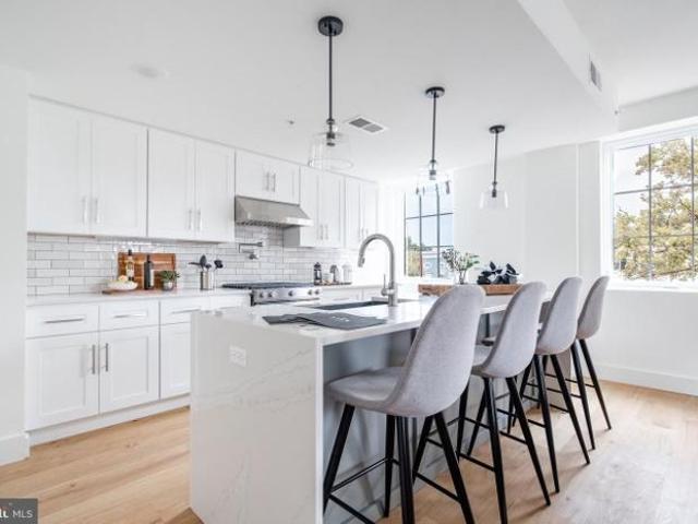 Condo for sale in Virginia