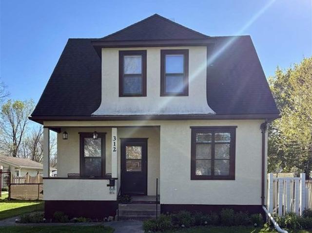 House for sale in New Ulm, Minnesota
