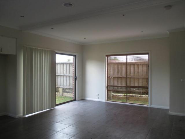 Apartment for rent in Hampton Park, Melbourne