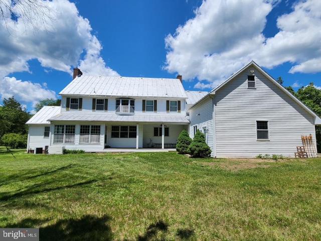 House for sale in Hardy, West Virginia