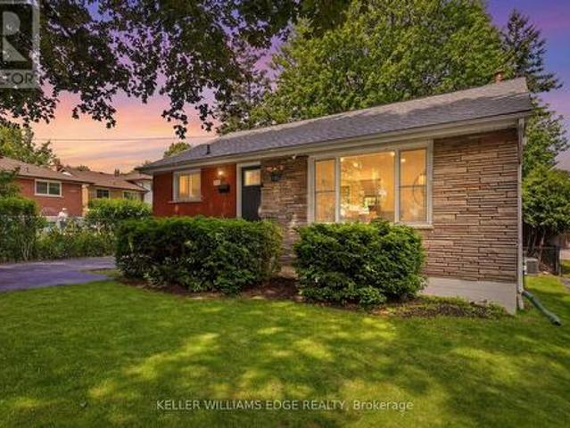 House for sale in Ancaster, Ontario