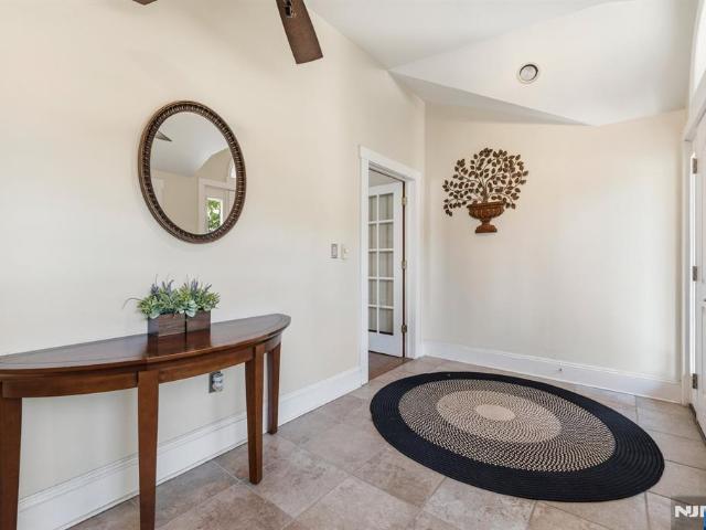 House for sale in Teaneck, New Jersey