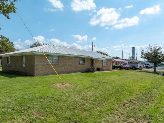 House for sale in Malone, Texas