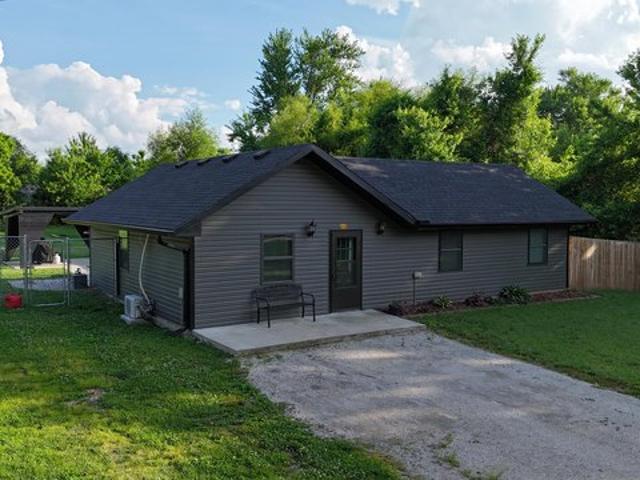 House for sale in Mountain Grove, Missouri