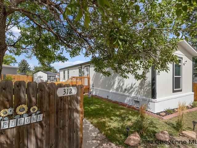 House for sale in Cheyenne, Laramie County
