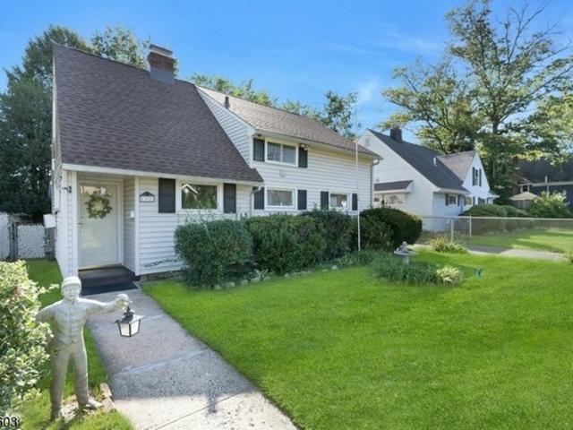 House for sale in Scotch Plains, New Jersey