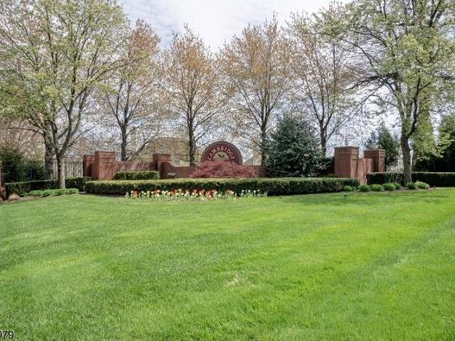 Townhouse for sale in Nutley, New Jersey