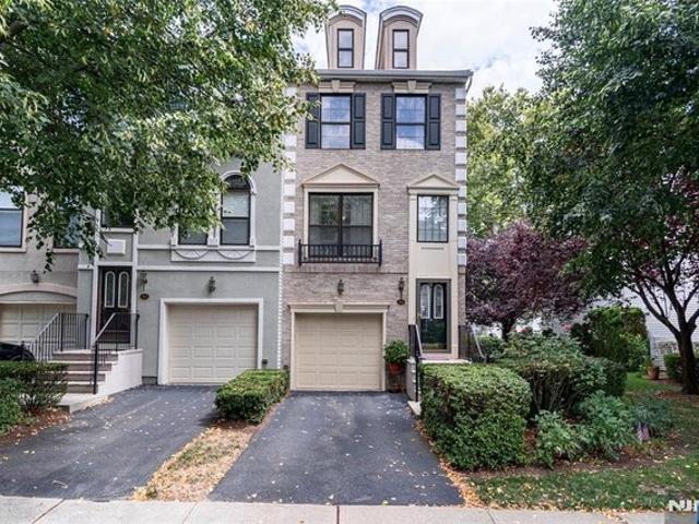 Townhouse for sale in Nutley, New Jersey