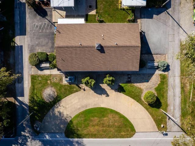 House for sale in Harbor Island, Port Clinton
