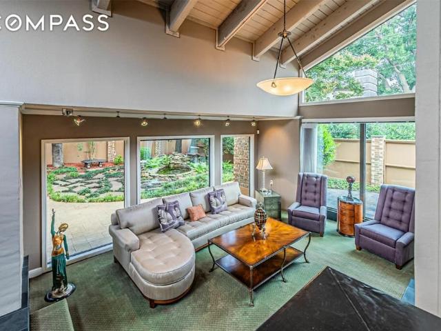 Townhouse for sale in Farmers Branch Townhouse for sale in Farmers Branch
