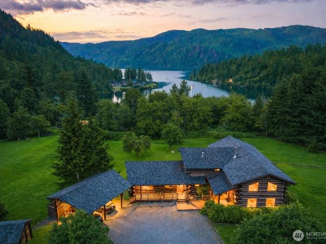 House for sale in Washington