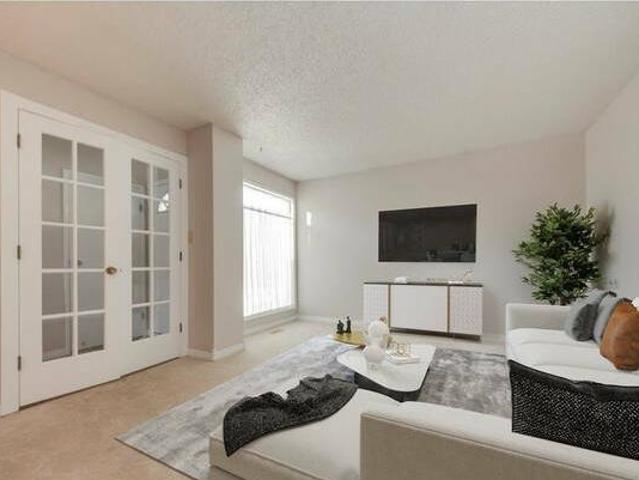House for sale in Edmonton