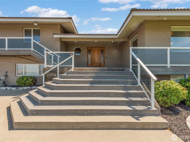House for sale in East Wenatchee, Washington