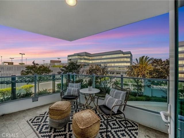 Condo for sale in Irvine, California