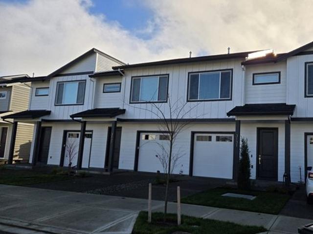 Townhouse for sale in Oregonia