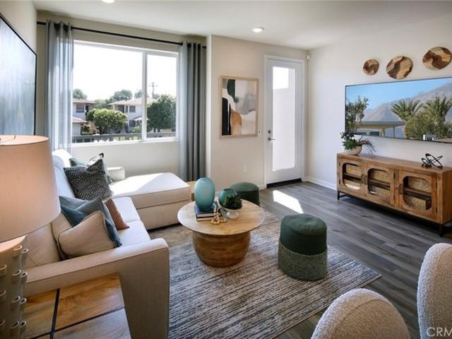 Townhouse for sale in El Monte, Los Angeles County
