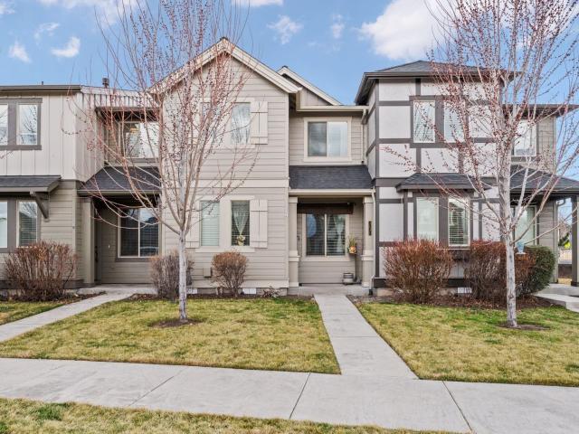 Townhouse for sale in Oregonia