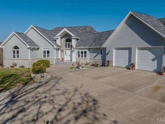 House for sale in Laclede, Missouri