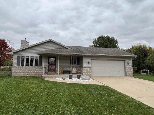 House for sale in Oshkosh, Winnebago County