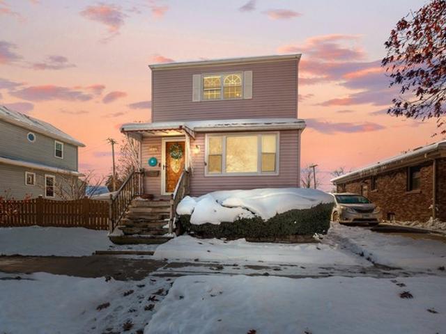 House for sale in Brookfield, Illinois
