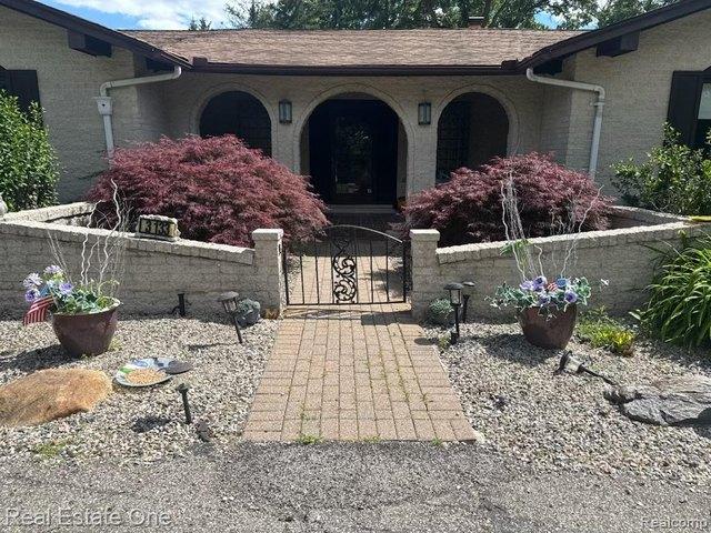 House for sale in West Bloomfield, Michigan