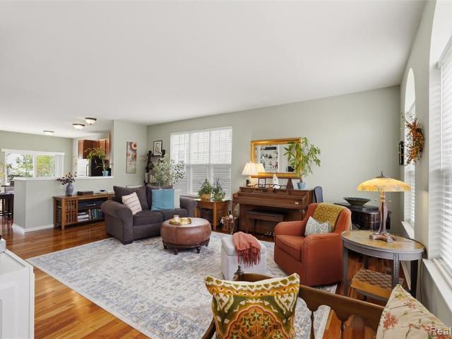 Condo for sale in Wixom, Michigan